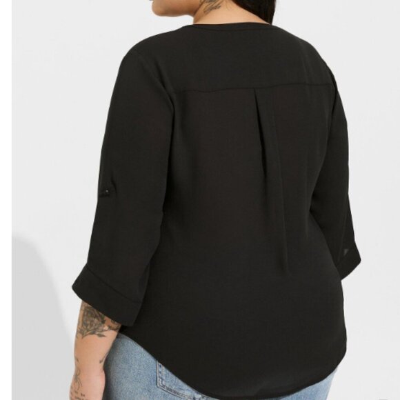 Torrid Harper Georgette Pullover 3/4 Sleeve Blouse, Black - Picture 2 of 7